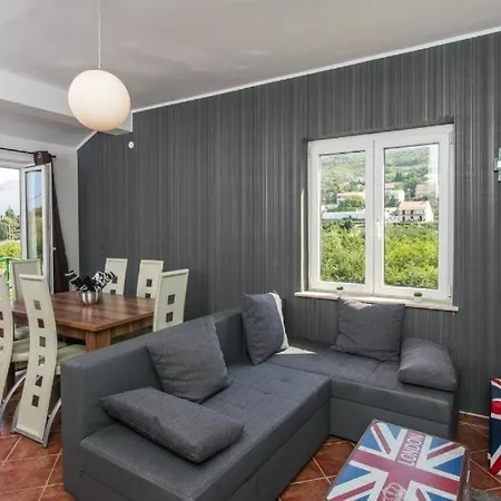 Vila Terra-fontana Konukevi Cavtat